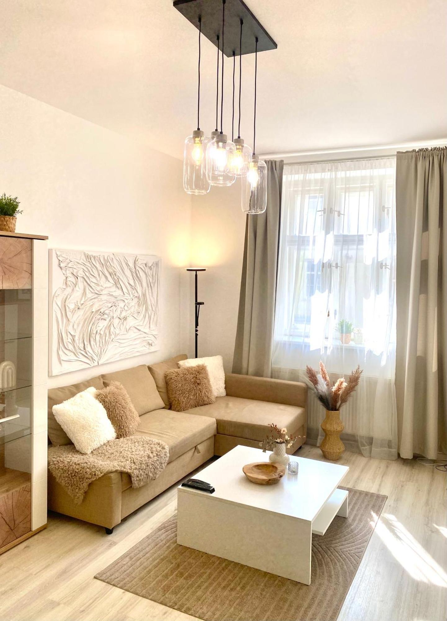 James Bond Apartment Old Town Bratislava Exteriör bild